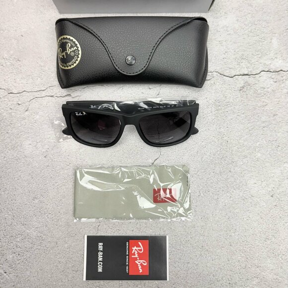 Ray-Ban Justin Matte Black Polarized Grey Gradient 54mm Sunglasses RB4165 622/T3